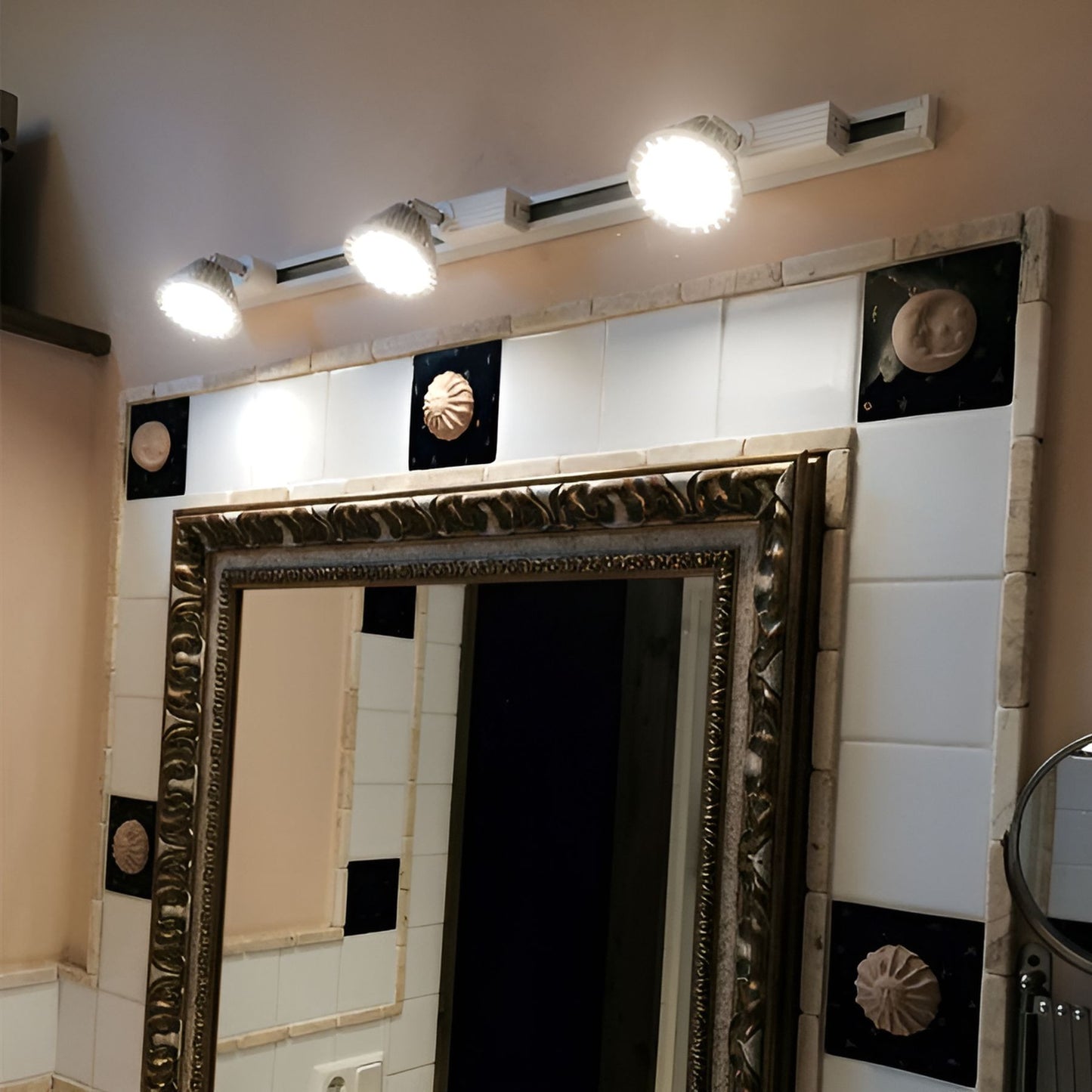 Foco LED 7W Carril Ajustável 560lm Ângulo 25º IP20