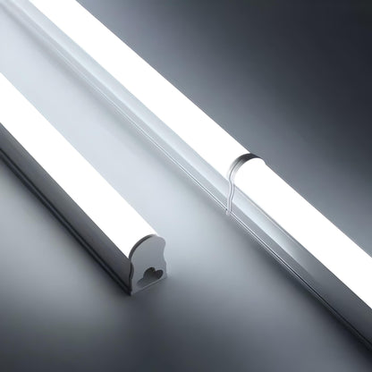 Tubo LED T5 9W 60cm Conectável 900lm Difusor Opaco